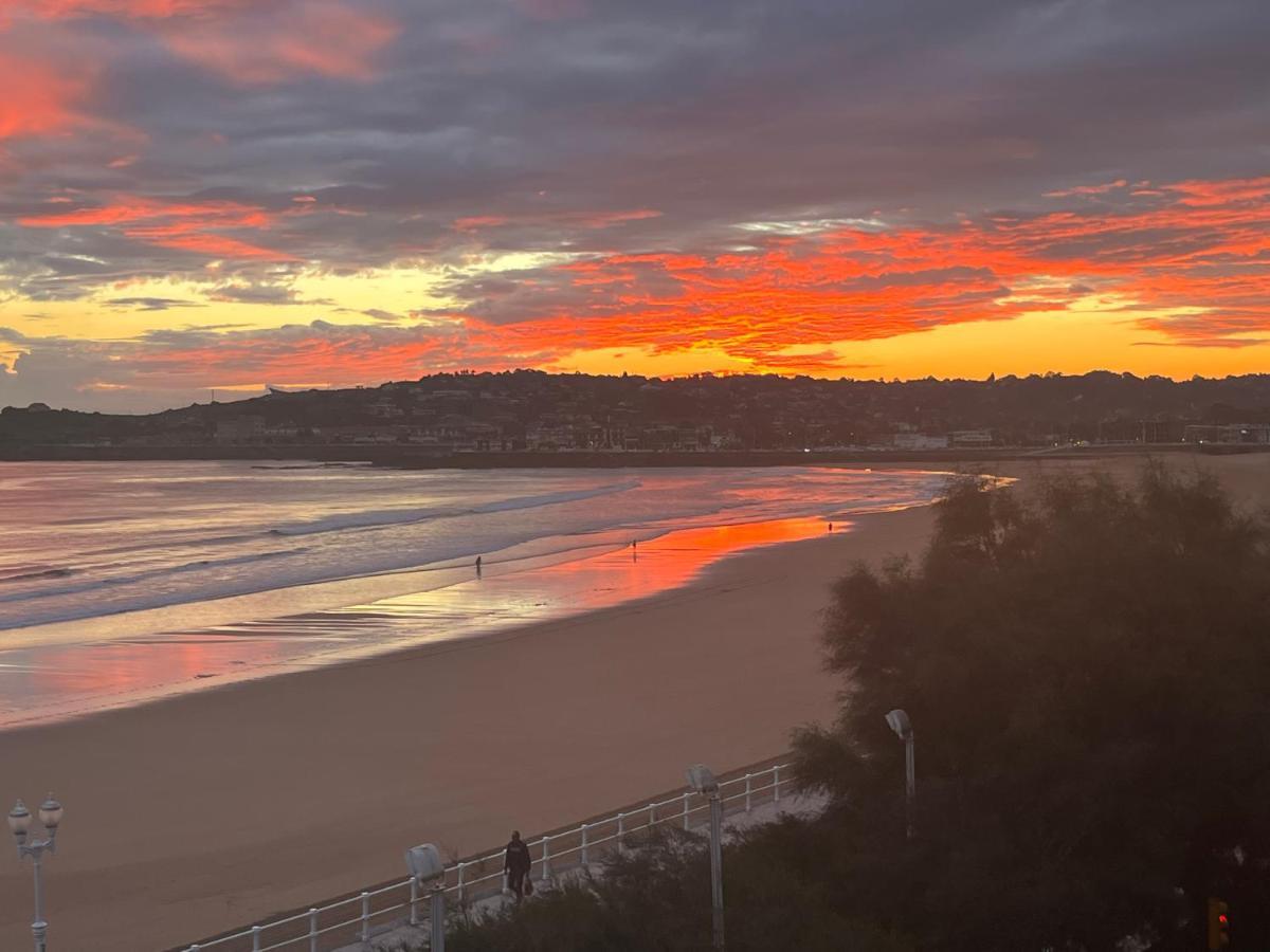 Atico Primera Linea Playa De San Lorenzo Gijón Exterior foto